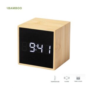 Relógio multifunção fabricado em bambu procedente de cortes naturais